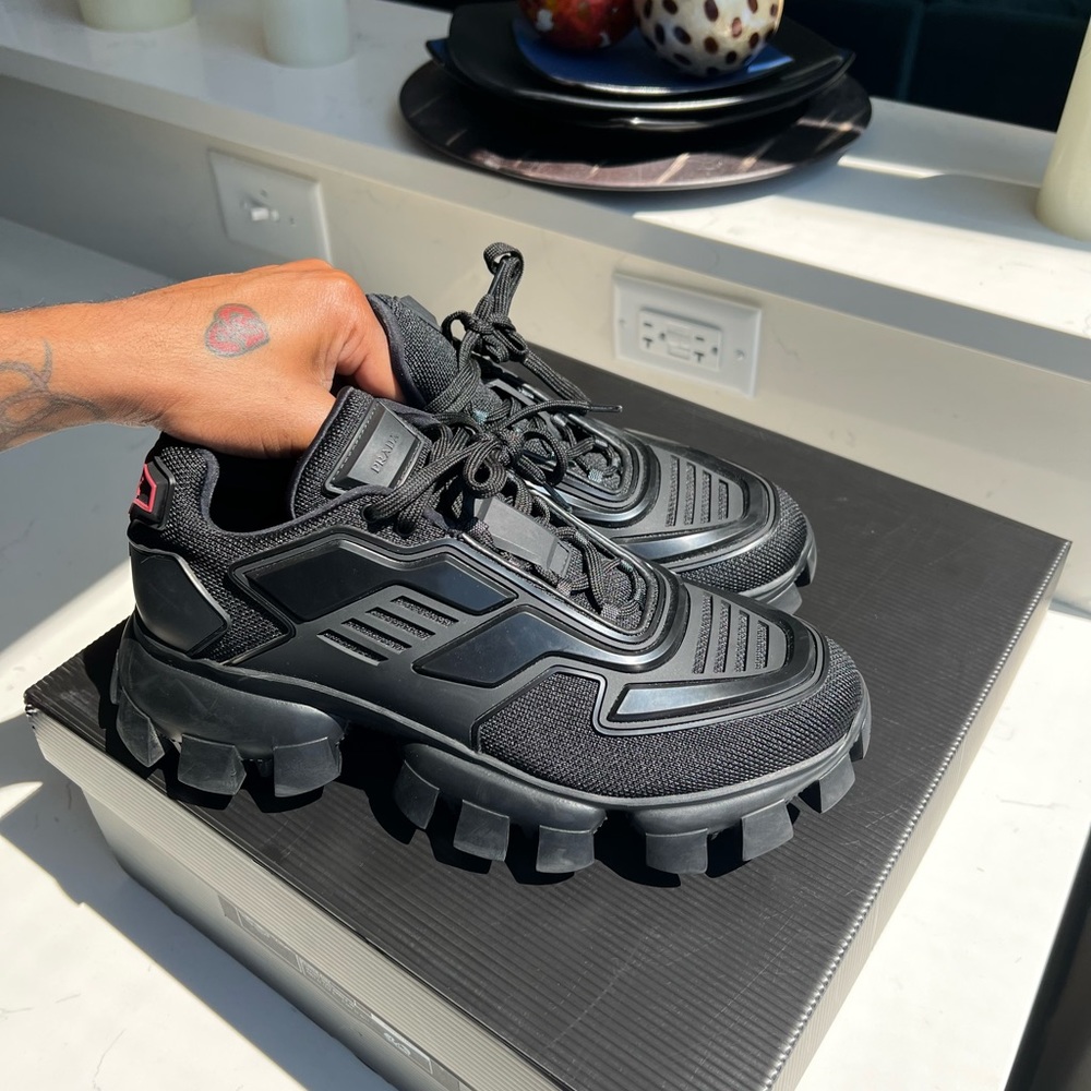Prada cloudburst